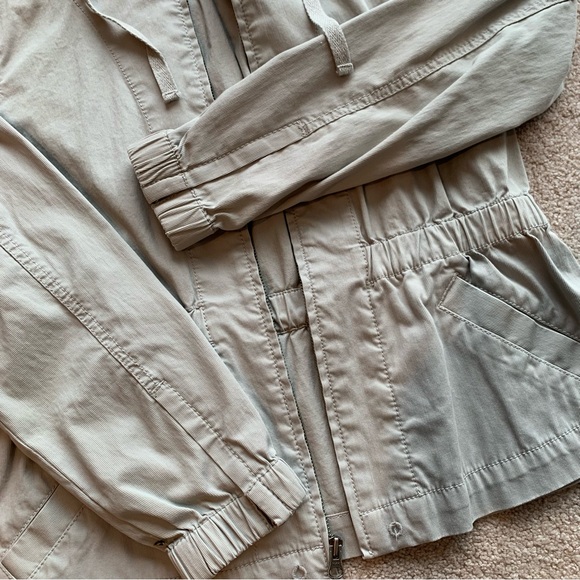 Liz Claiborne | Women’s Hooded Jacket | ABALONE GREY - SMALL - Picture 3 of 10